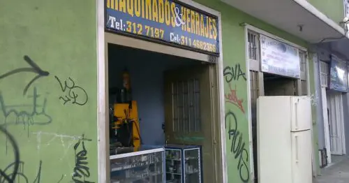 MAQUINADOS Y HERRAJES MAQUINADOS Y HERRAJES